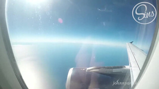 SinsLife - безумная пара публичный секс минетик в самолете!