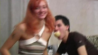 Пьяная прошмандовка соблазняет русского мальчика в доме